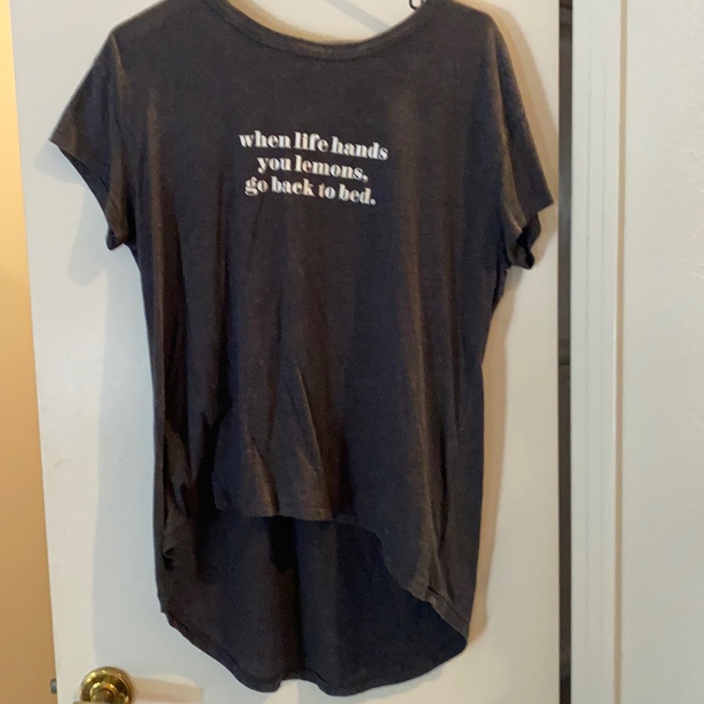Women’s hi low grey short sleeve shirt
